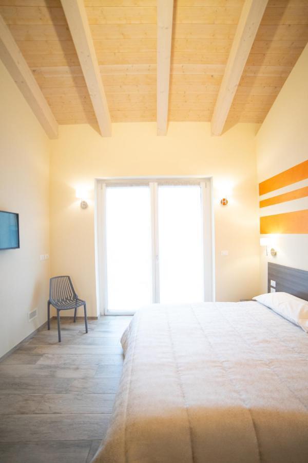 La Casa Di Alice Appartement Rodello Buitenkant foto