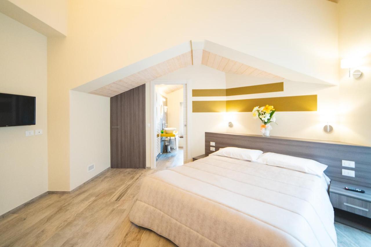 La Casa Di Alice Appartement Rodello Buitenkant foto
